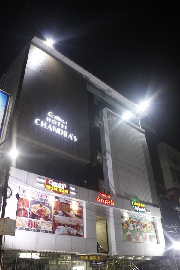 Hotel Chandra'S Visákhapatnam Kültér fotó